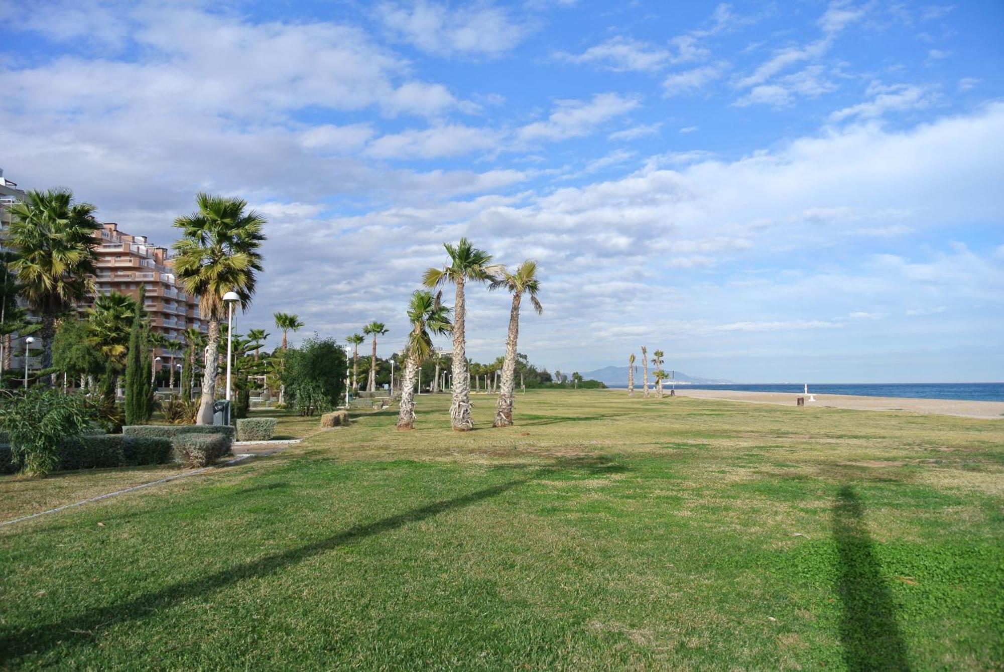 Apartamentos Danesp-Playa De Les Amplaries Marina Dor- Frontales Al Mar أوروبيسا ذيل مار المظهر الخارجي الصورة