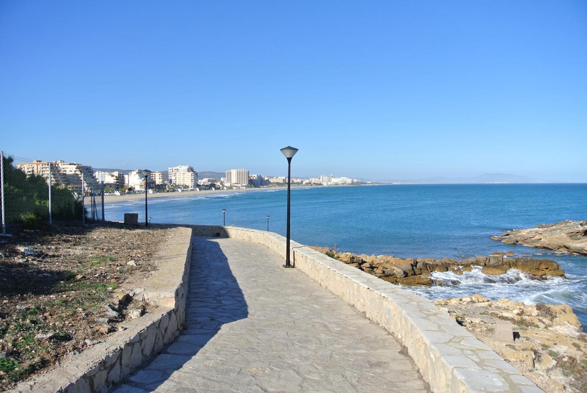 Apartamentos Danesp-Playa De Les Amplaries Marina Dor- Frontales Al Mar أوروبيسا ذيل مار المظهر الخارجي الصورة